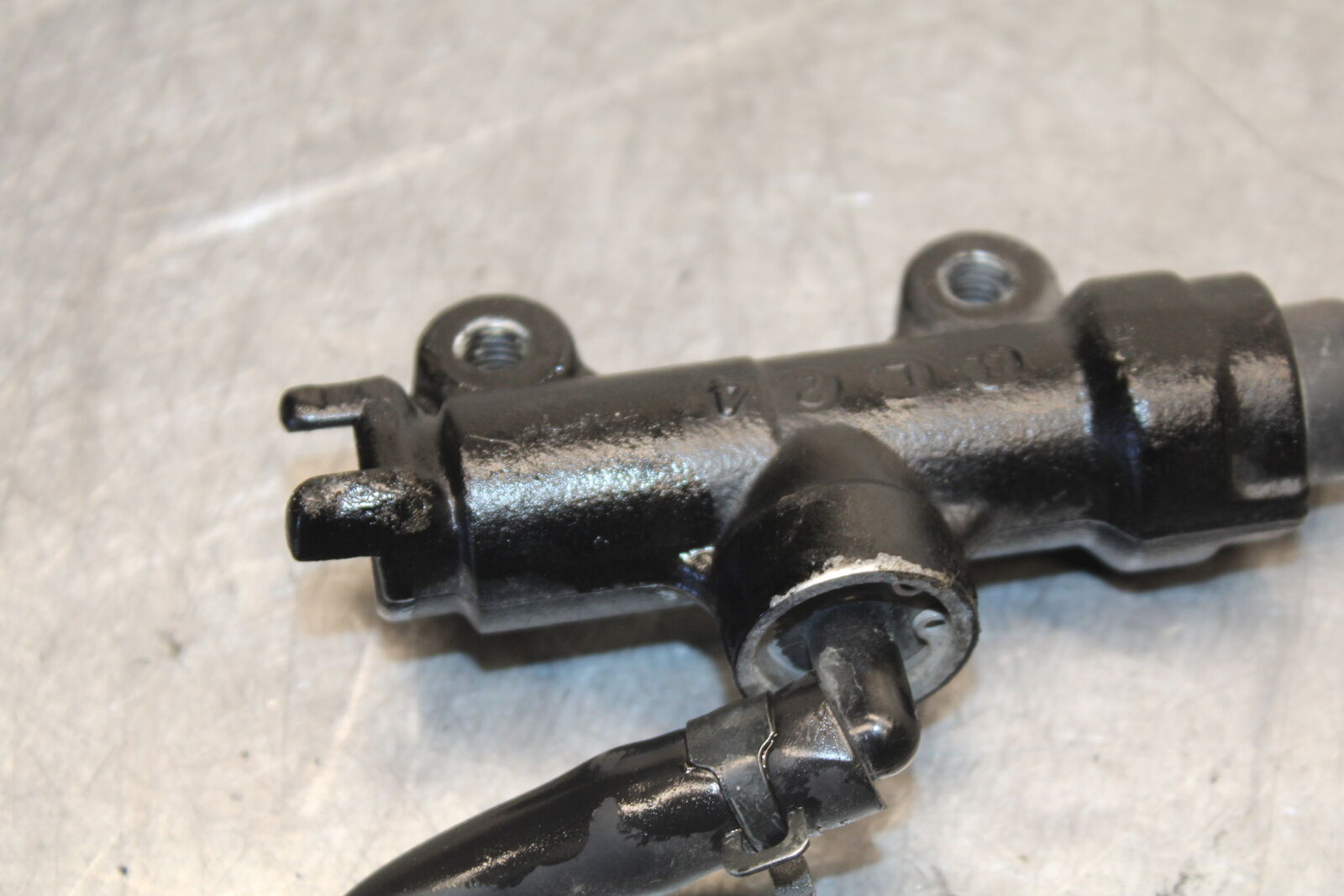 09-12 KAWASAKI NINJA ZX6R REAR BACK BRAKE MASTER CYLINDER W RESERVOIR BB698