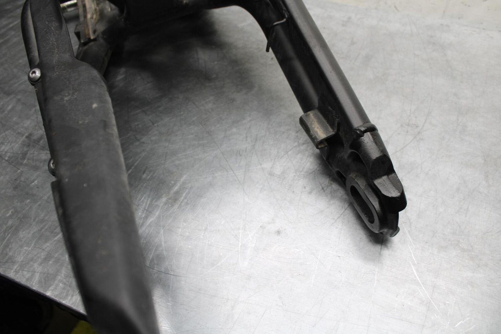 15-17 KAWASAKI EX 650 NINJA  EX 650 ABS SWINGARM BACK SUSPENSION SWING ARM BB494