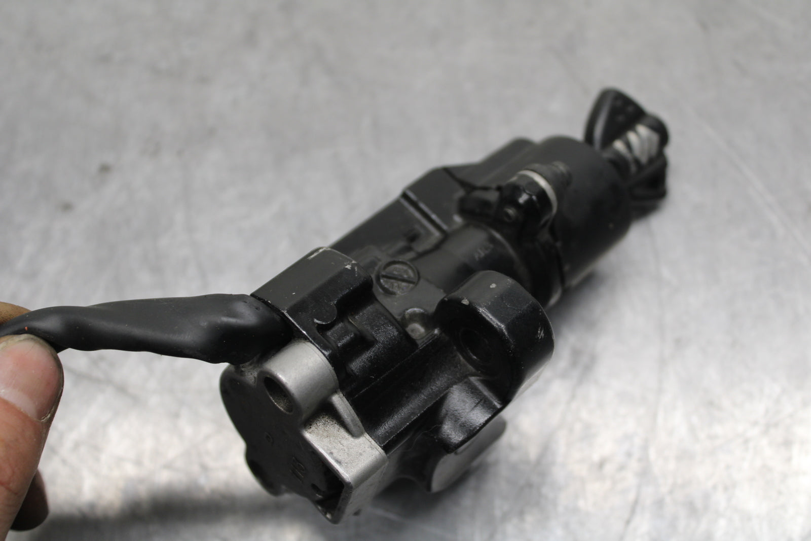 11-17 SUZUKI GSXR600 IGNITION LOCK W KEY BB132
