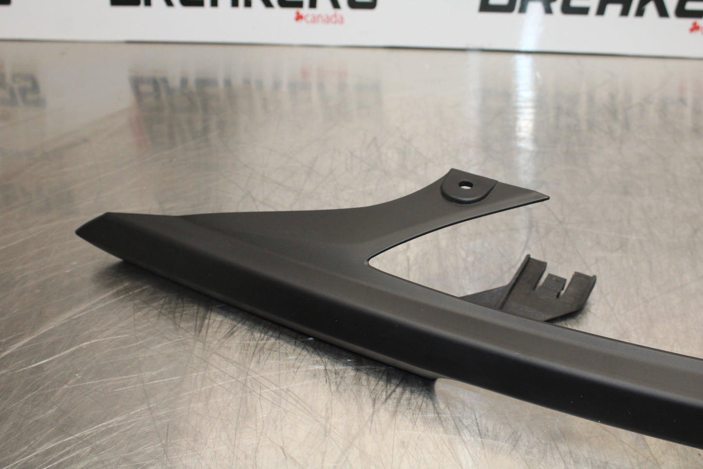 23-24 KAWASAKI NINJA ZX14R NEW!! REAR BACK DRIVE CHAIN GUARD COVER SHIELD BB153