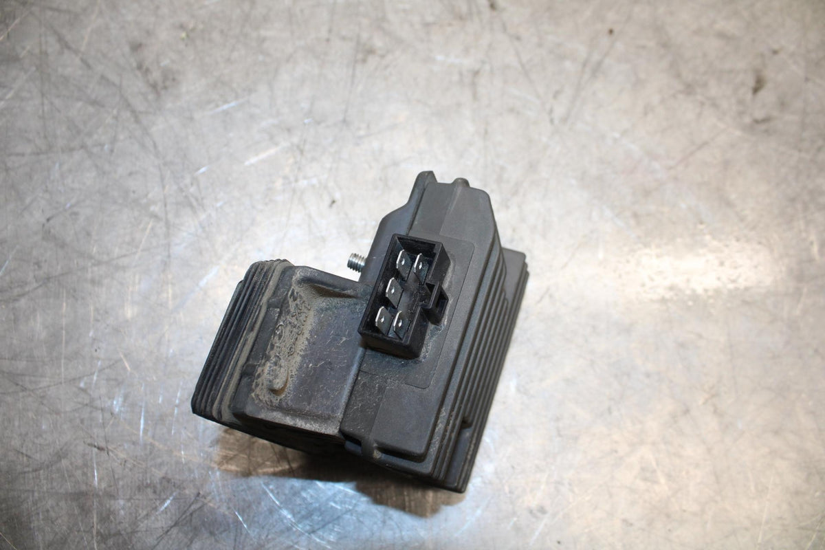 2015 Yamaha YZF R3 RECTIFIER VOLTAGE REGULATOR 1WD-H1960-00-00 BB526