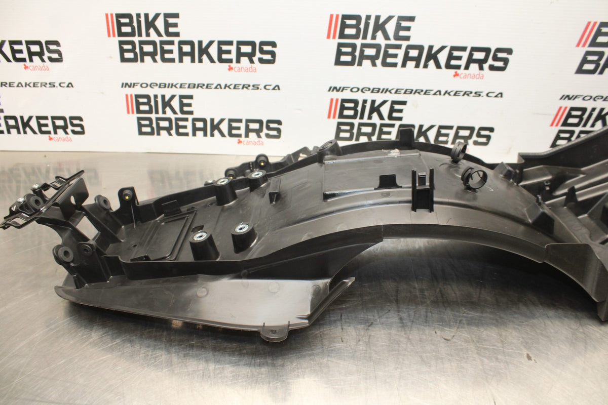 23-24 KAWASAKI NINJA ZX14R REAR BACK TAIL UNDERTAIL FAIRING COWL FENDER BB764
