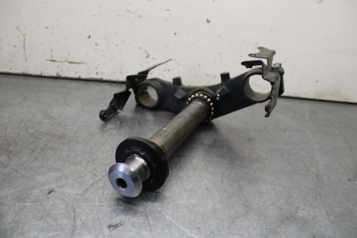 12-17 KAWASAKI ER-6N Z650 FRONT FORKS CLAMP LOWER TRIPLE TREE STEM BB709