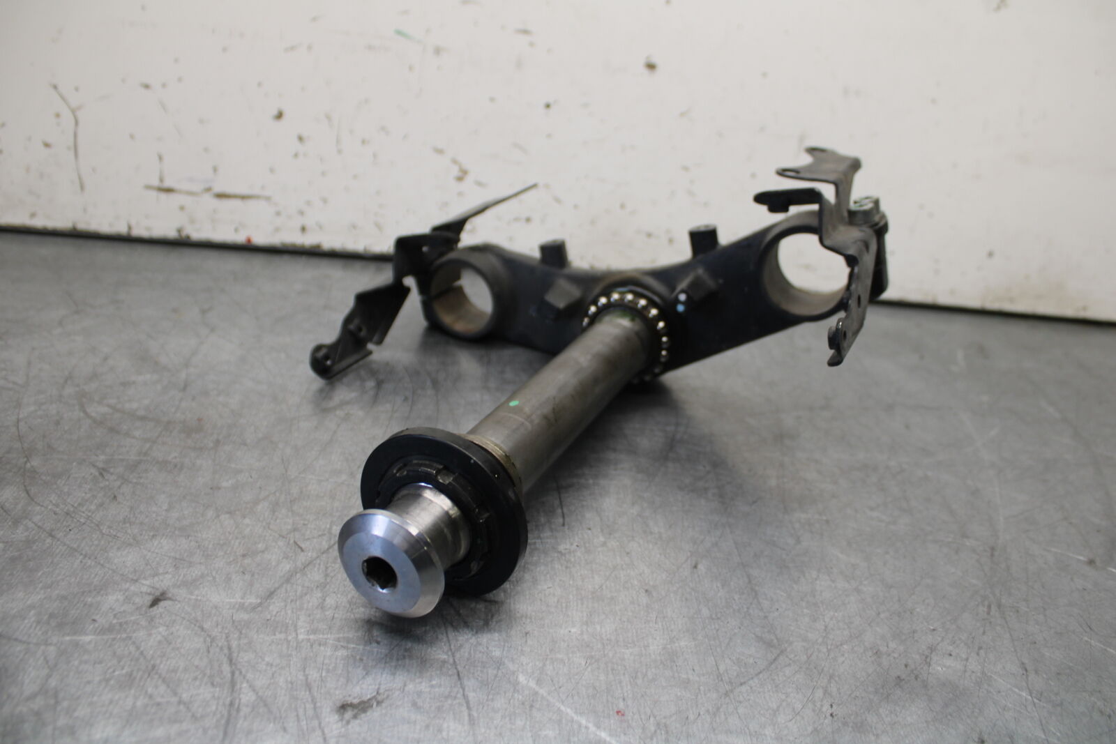 12-17 KAWASAKI ER-6N Z650 FRONT FORKS CLAMP LOWER TRIPLE TREE STEM BB709