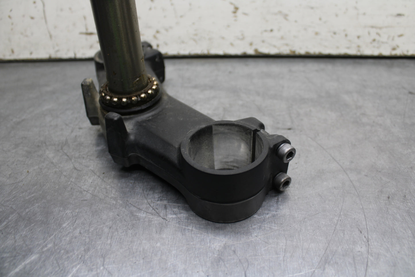 12-13 KAWASAKI Z1000 FRONT FORKS CLAMP LOWER TRIPLE TREE STEM BB743