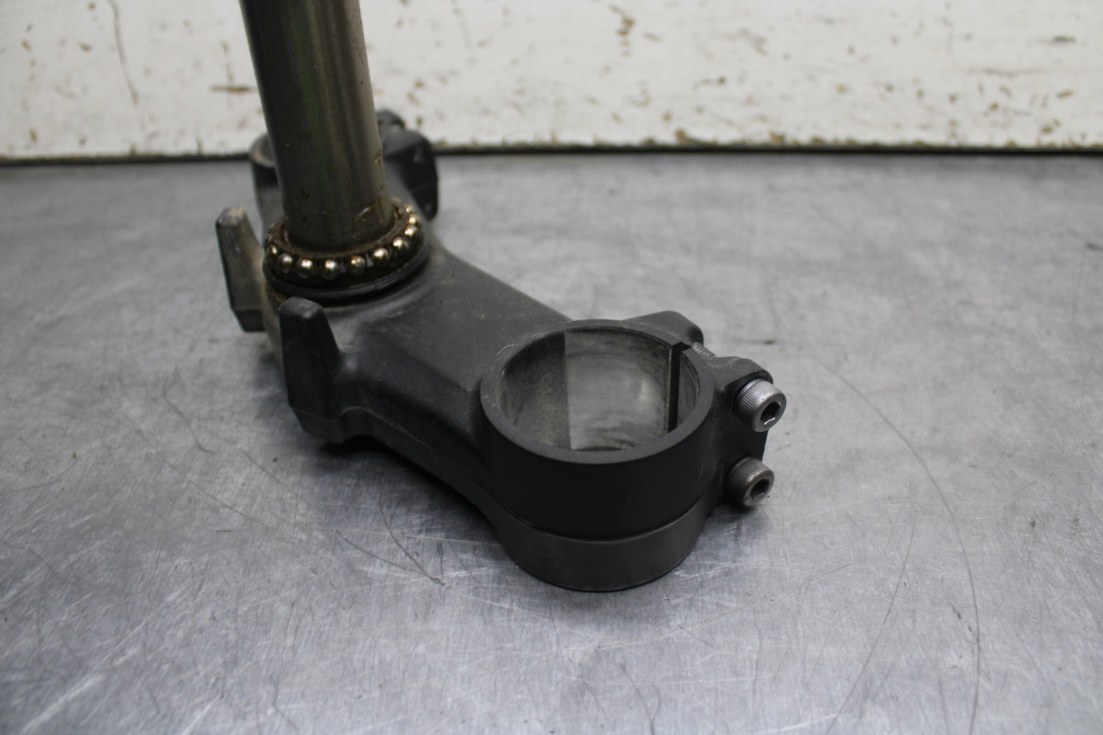 12-13 KAWASAKI Z1000 FRONT FORKS CLAMP LOWER TRIPLE TREE STEM BB743