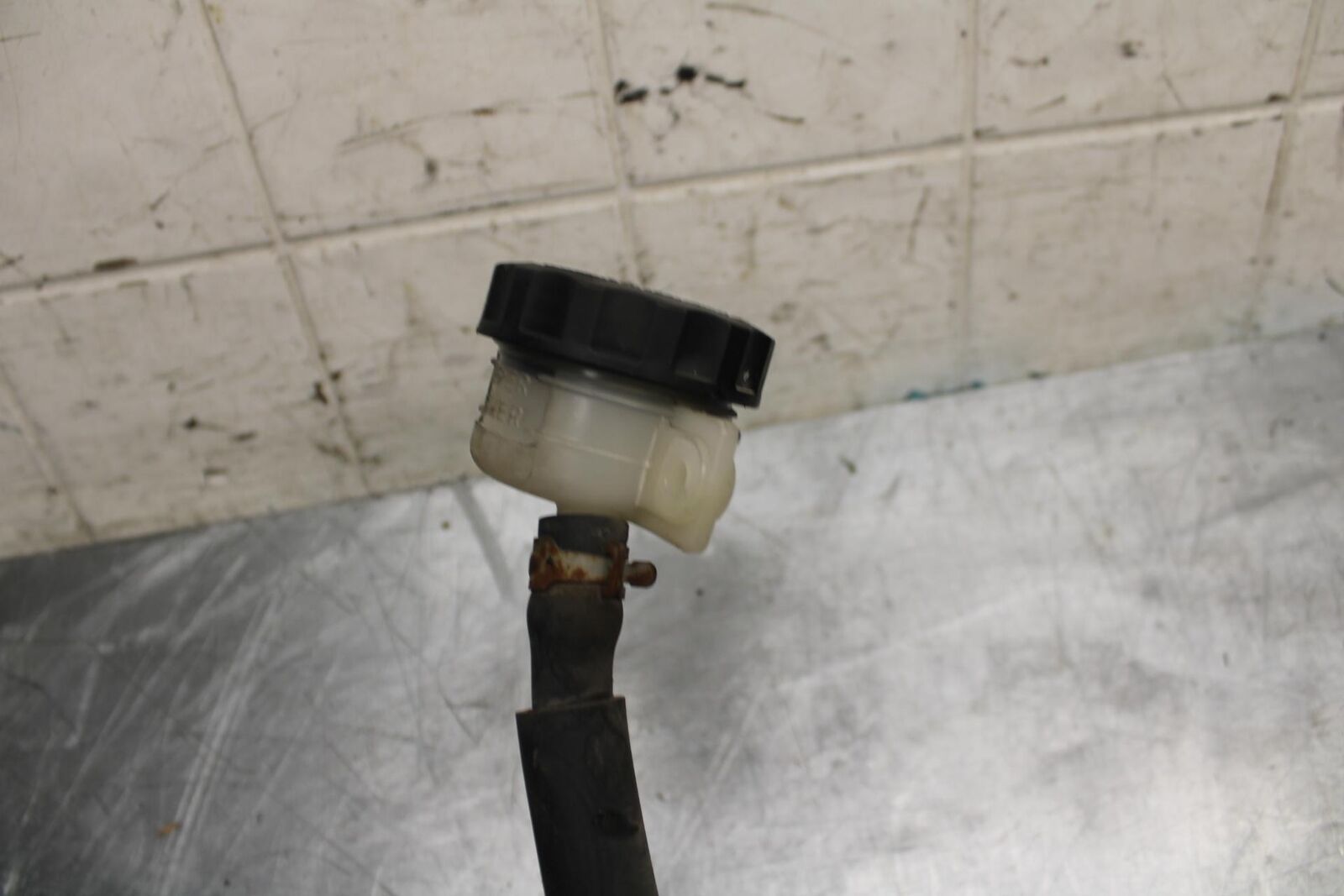 08-12 KAWASAKI NINJA 250R EX250J REAR  BRAKE MASTER CYLINDER W RESERVOIR BB496