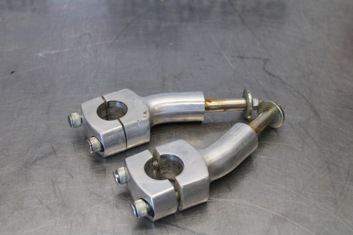 95 HONDA SHADOW 1100 HANDLEBAR RISERS BB885
