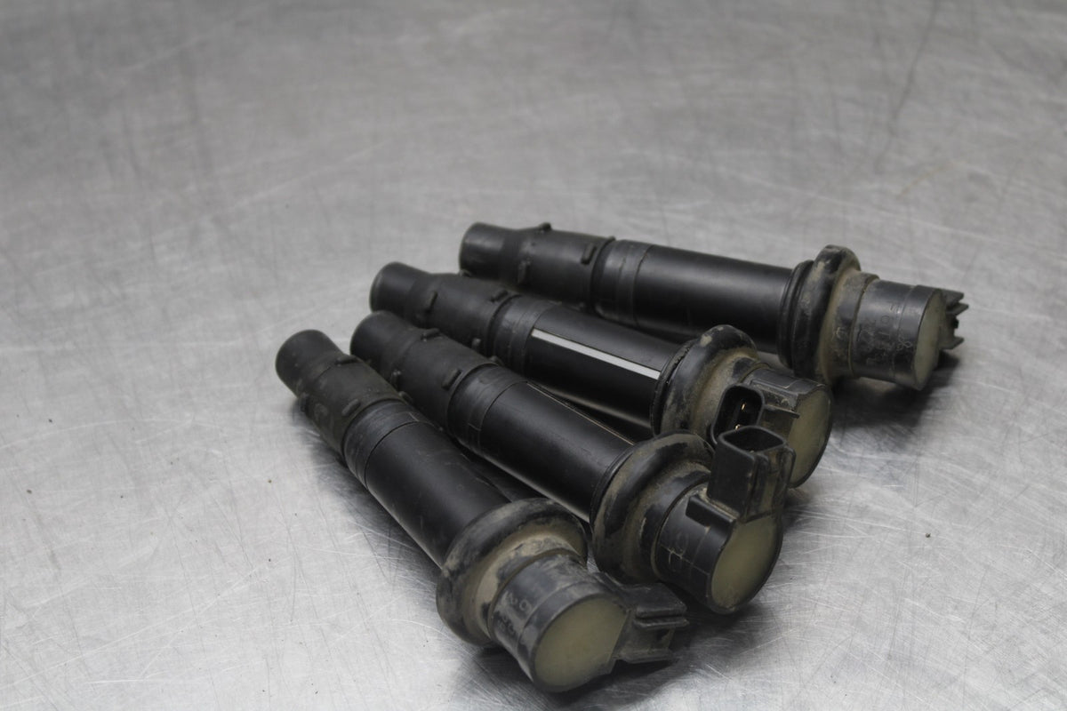 03 YAMAHA YZF R1 IGNITION COILS COIL SPARK PLUG CAPS BB895