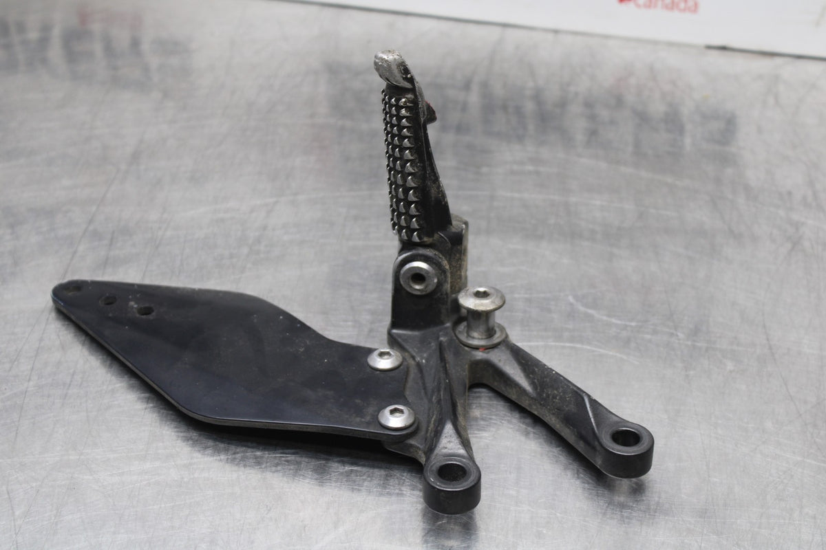 08 KAWASAKI NINJA ZX10R LEFT REARSET REAR SET DRIVER FOOT PEG REST STOP BB201