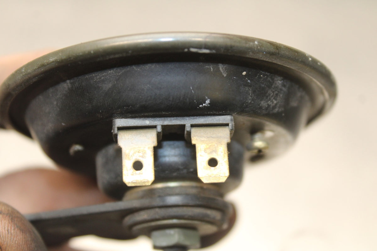 02 KAWASAKI VULCAN 800 VN800B CLASSIC HORN SIGNAL BB862