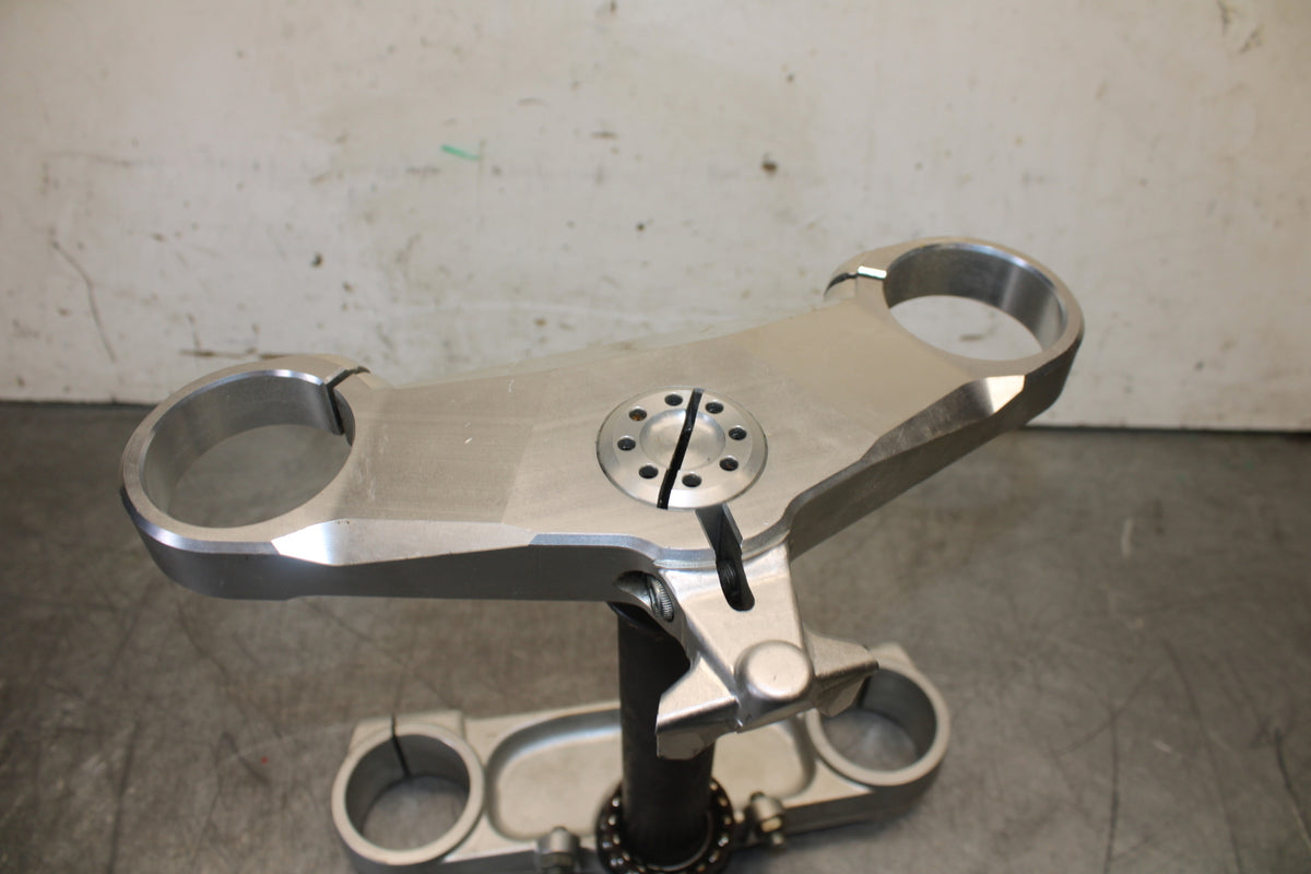 08-10 DUCATI 848 FRONT FORKS CLAMP TRIPLE TREE STEM SET BB705