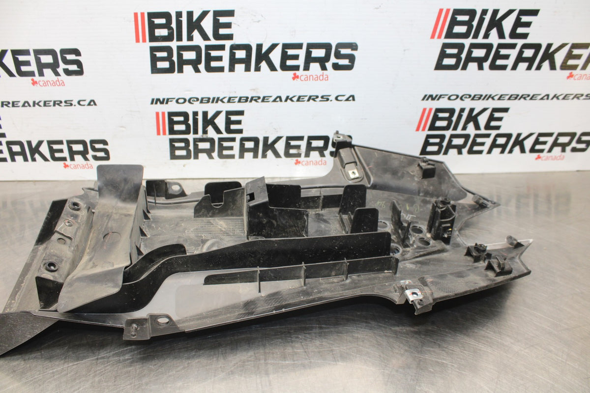24 KAWASAKI NINJA 500 ABS REAR BACK TAIL UNDERTAIL FAIRING COWL FENDER BB818