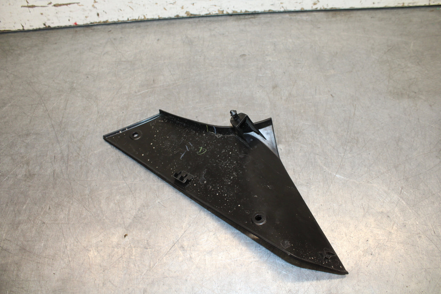 24 KAWASAKI NINJA 500 ABS RIGHT FRONT DUCT COVER PANEL COWL BB730