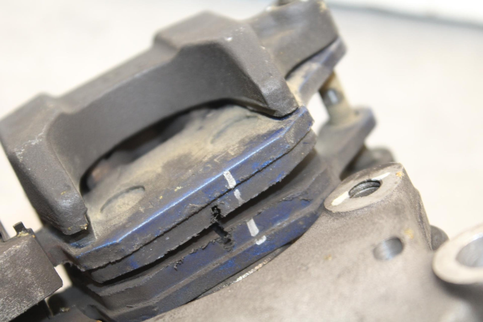 2014 Honda CB500F ABS REAR BACK BRAKE CALIPER W MOUNT BRACKET BB102