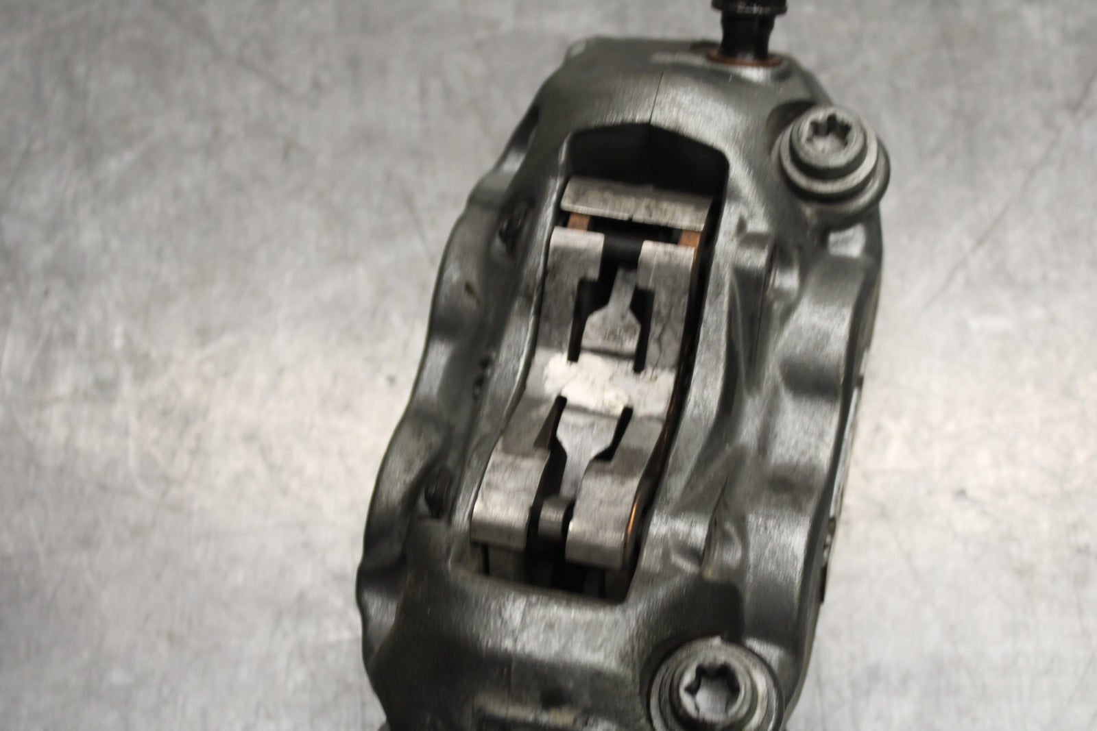 21-24 KTM 890 ADVENTURE R RIGHT LEFT FRONT BRAKE CALIPER SET PAIR CALIPERS BB723