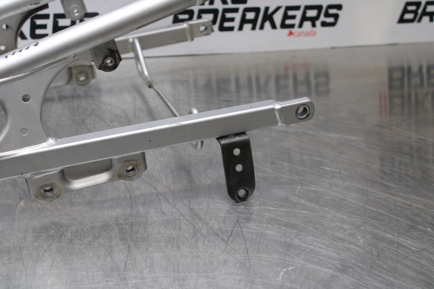03 SUZUKI SV650S REAR SUBFRAME BACK SUB FRAME BB167