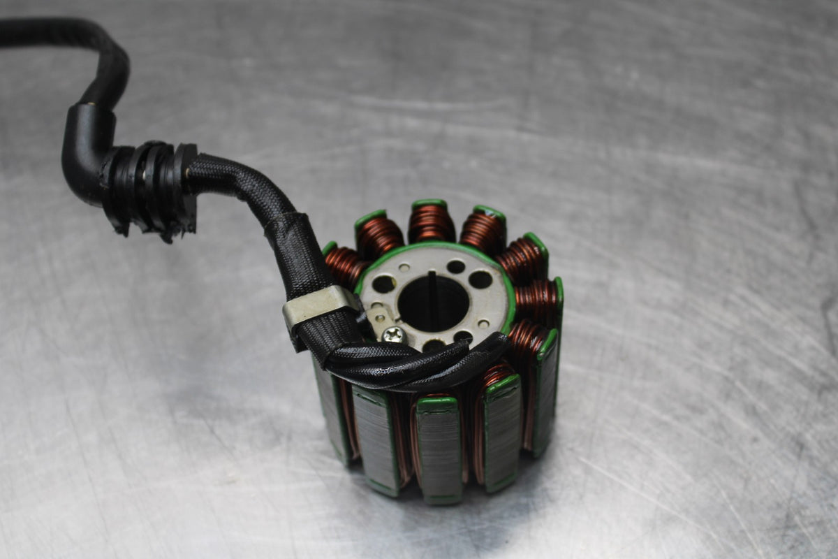 06-15 YAMAHA FZ1 STATOR GENERATOR ALTERNATOR MAGNETO BB326