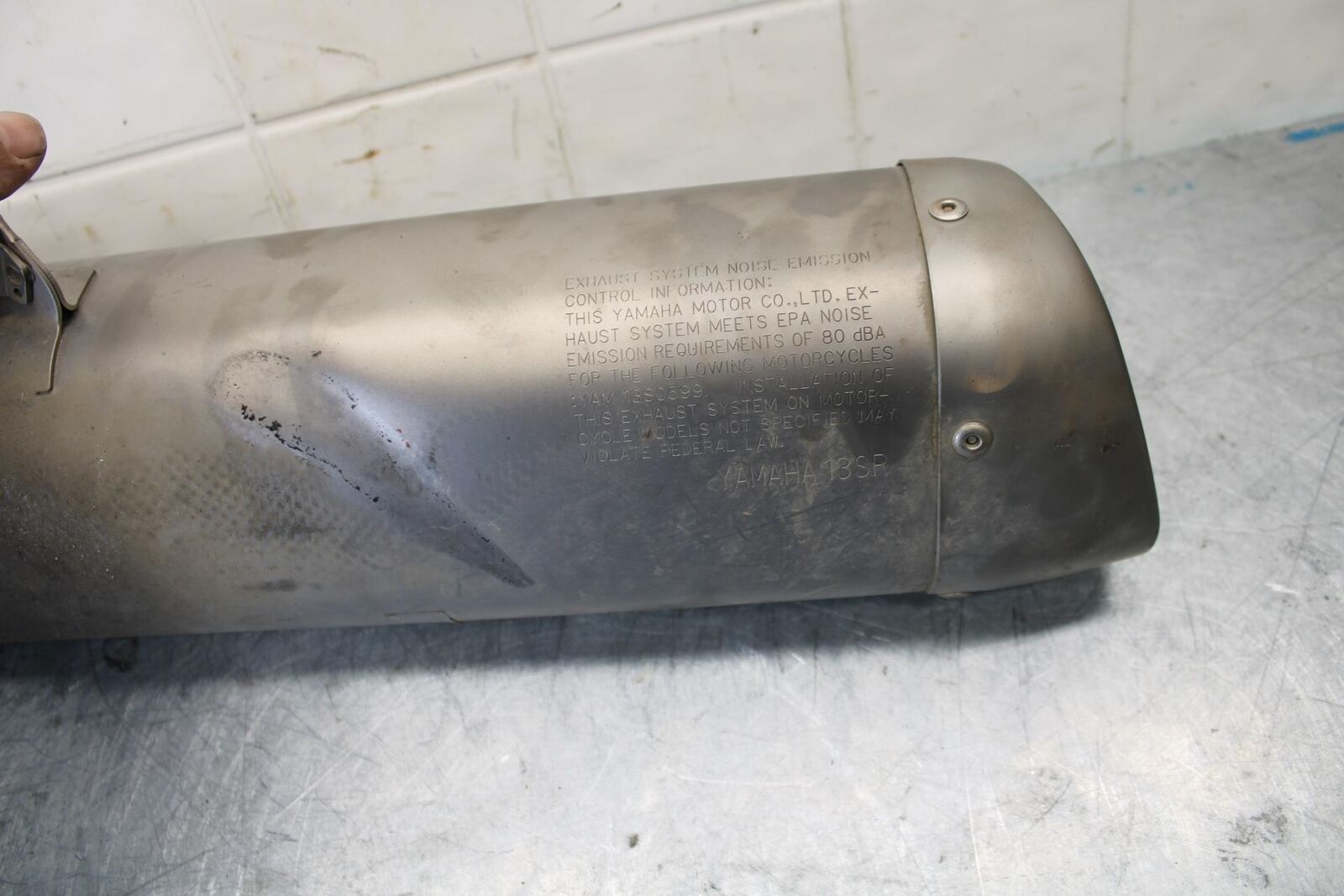 08-16 YAMAHA YZF R6 EXHAUST PIPE MUFFLER CAN SILENCER 13S-14753-30-00 BB436