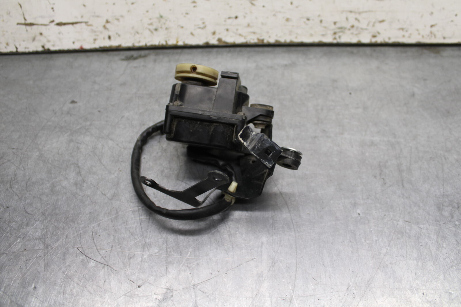 12-16 HONDA CBR1000RR EXHAUST VALVE SERVO MOTOR BB114