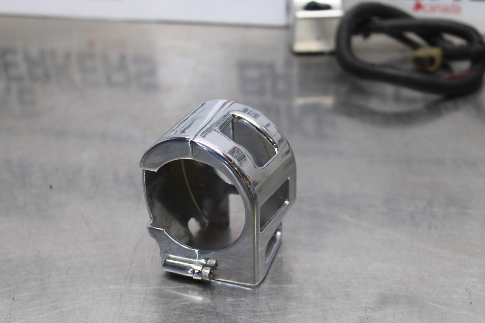 03-08 KAWASAKI VULCAN 1600 LEFT CLIP ON HANDLE HORN SIGNALS SWITCH BB196