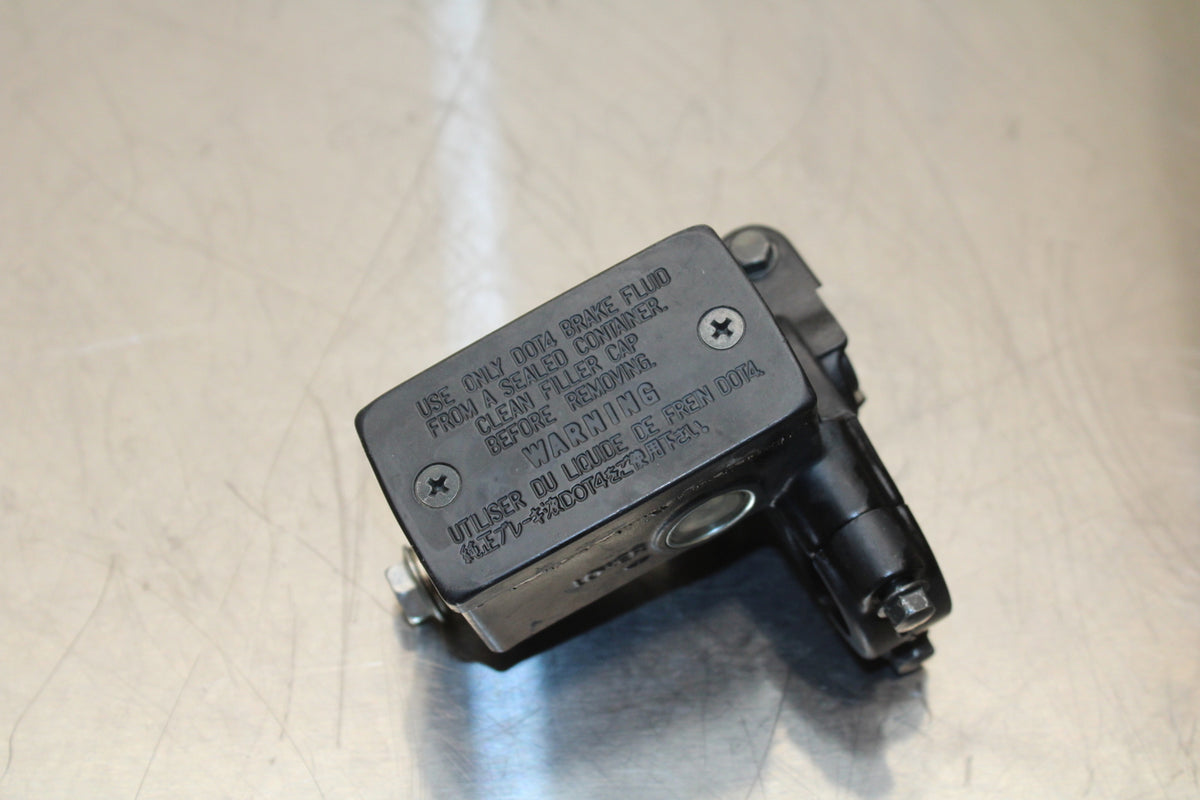 07 SUZUKI BANDIT 600F FRONT BRAKE MASTER CYLINDER BB328