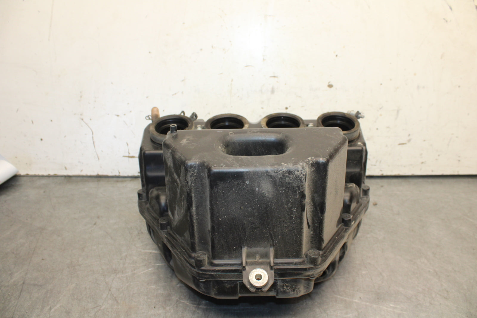 09-15 YAMAHA FZ6R AIRBOX AIR INTAKE FILTER BOX  BB686