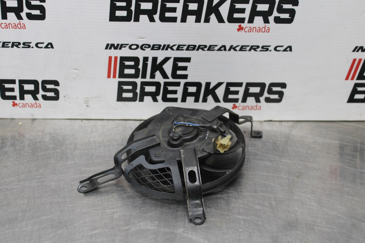 05-06 SUZUKI GSXR1000 ENGINE RADIATOR COOLING FAN BB857