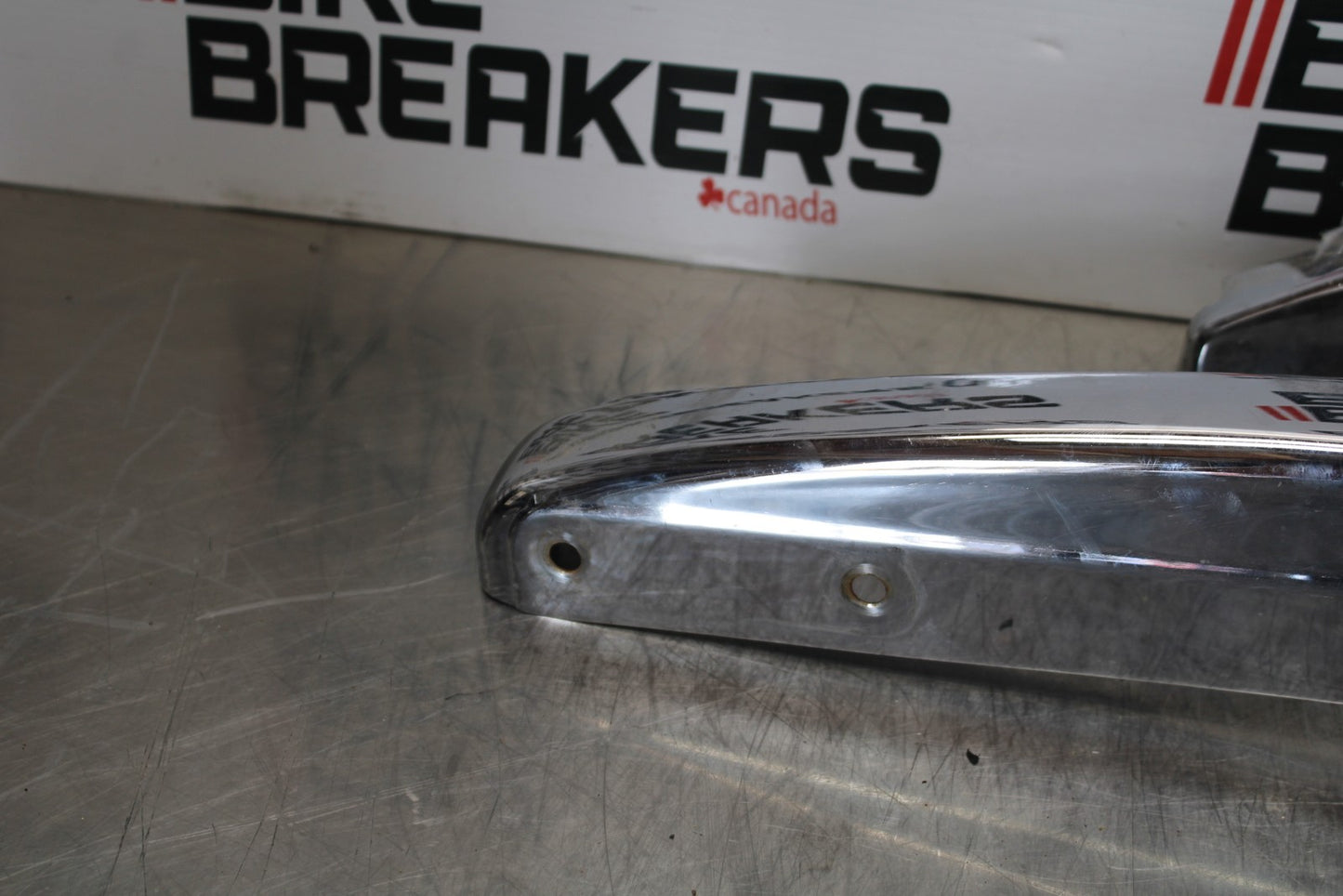 03-08 KAWASAKI VULCAN 1600 REAR CHROME STRUT COVER GUARD SET PAIR  BB196