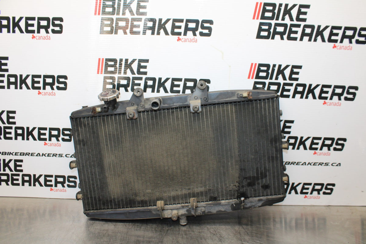 05 TRIUMPH ROCKET III ENGINE COOLER COOLING RADIATOR RADIATER BB186
