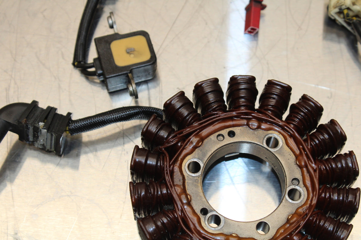 02-03 HONDA CBR954RR STATOR GENERATOR ALTERNATOR MAGNETO BB497