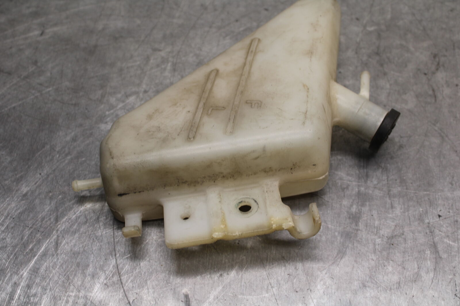 08-10 SUZUKI GSXR 600 COOLANT WATER TANK RESERVOIR BOTTLE BB116