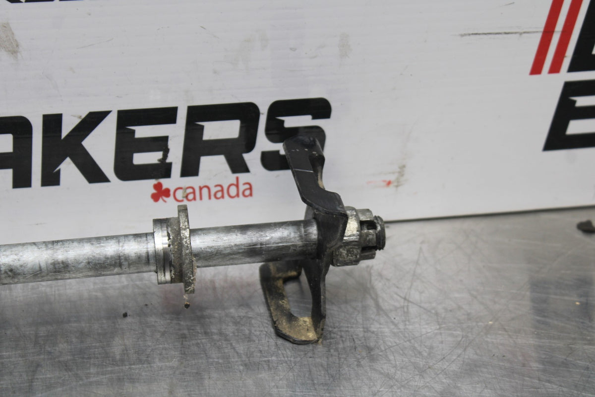 96 KAWASAKI NINJA 500 EX500A REAR AXLE BACK WHEEL RIM PIVOT BOLT AXEL BB768