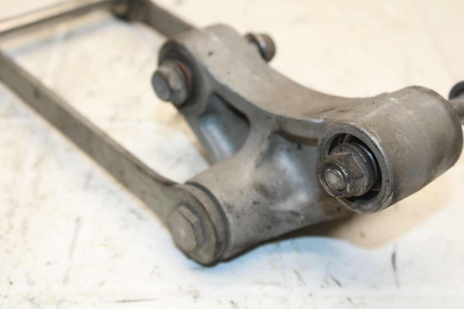 13-17 KAWASAKI NINJA ZX6R ZX636E REAR DOGBONE SHOCK LINKAGE LINK BB409