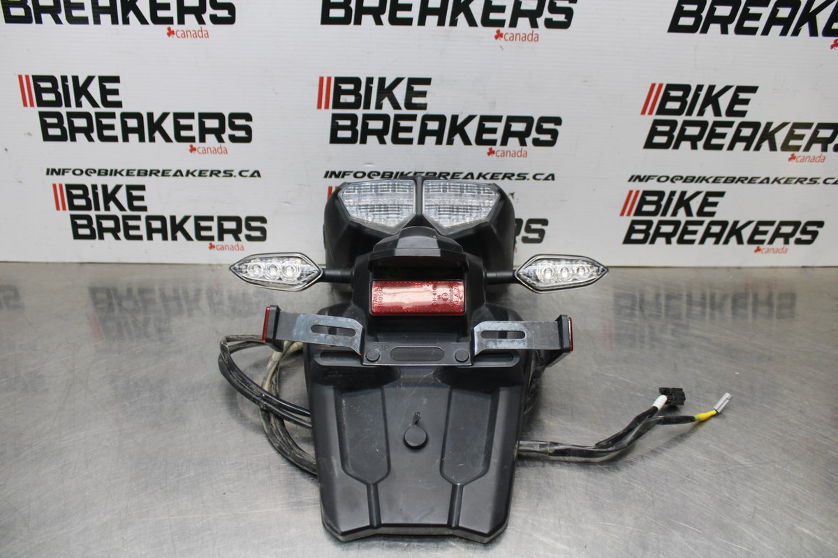 18 YAMAHA SUPER TENERE REAR BACK FENDER MUD GUARD BB832