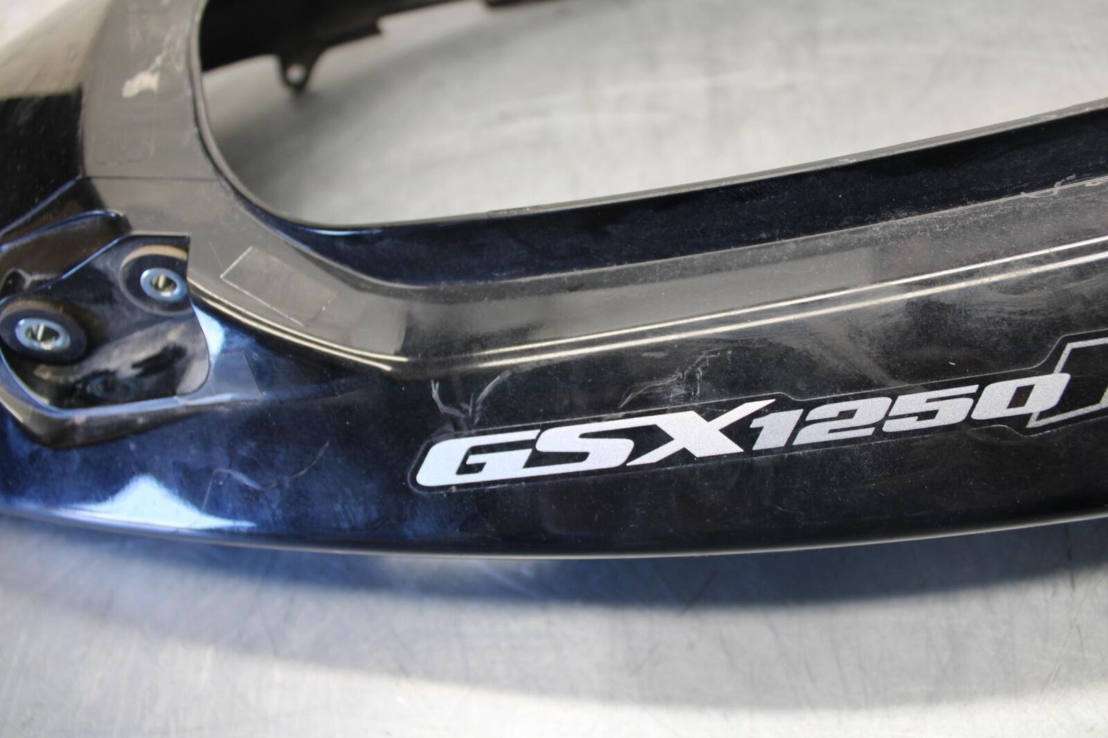 2016 Suzuki Bandit 1250S GSF1250SA ABS REAR BACK TAIL FAIRING COWL SHROUD BB509