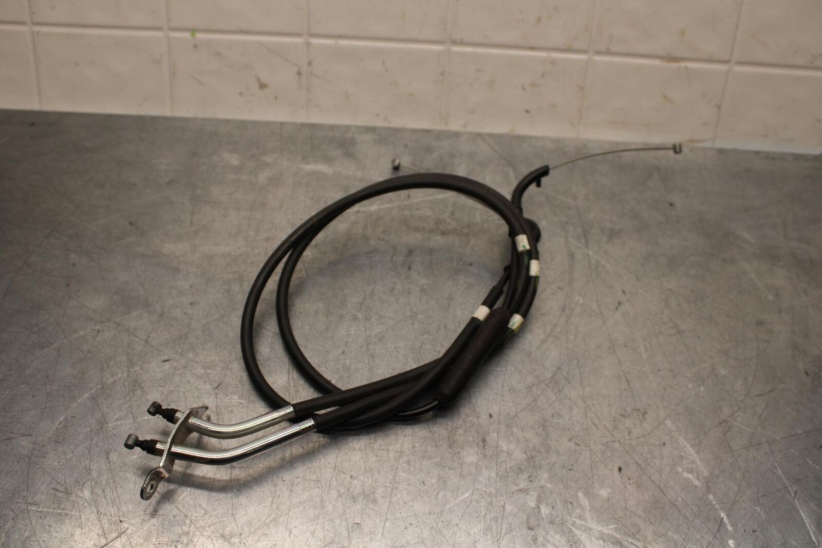 19-21 YAMAHA YZF R3 THROTTLE CABLES LINES BS7-F6301-01-00 BB588