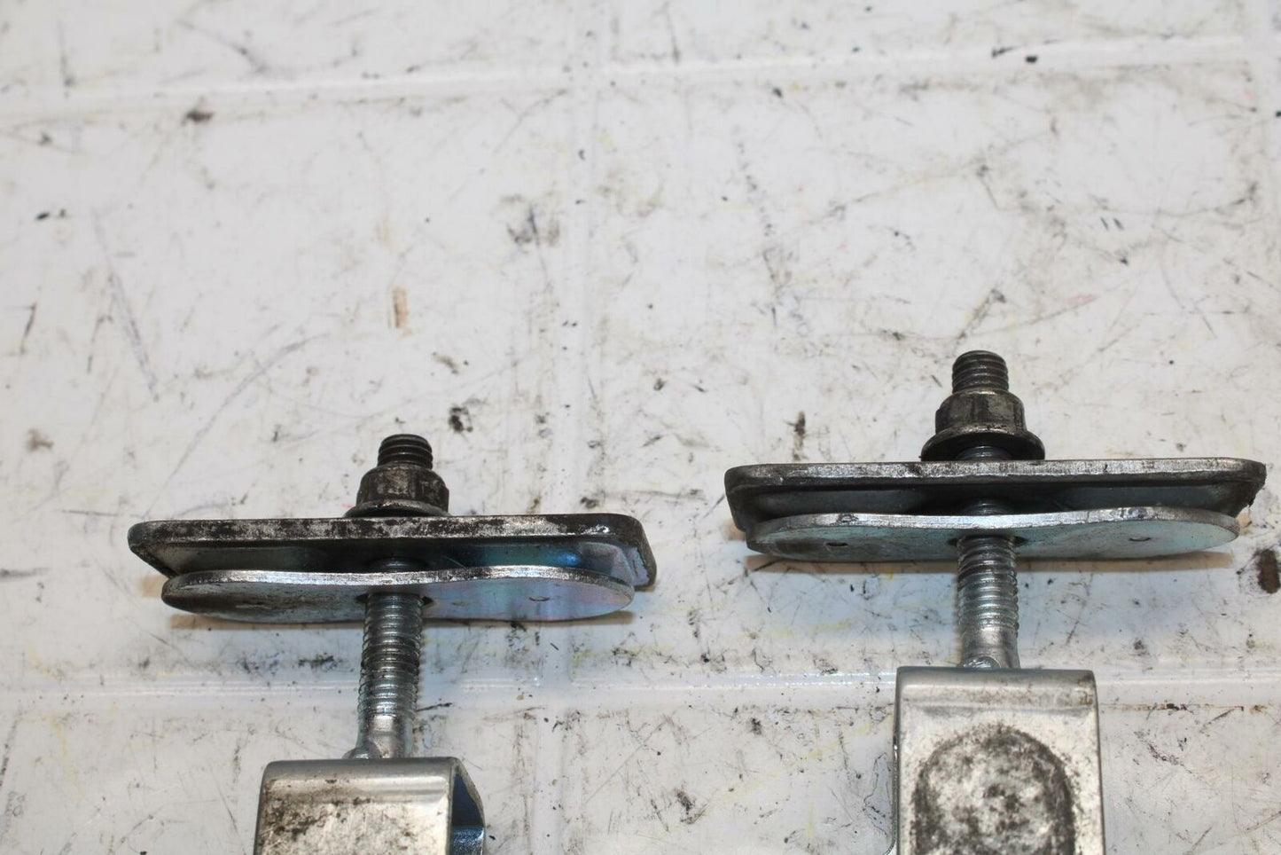 04-05 SUZUKI KATANA GSX750F SWINGARM CHAIN TENSIONER ADJUSTMENT BRACKETS  BB16