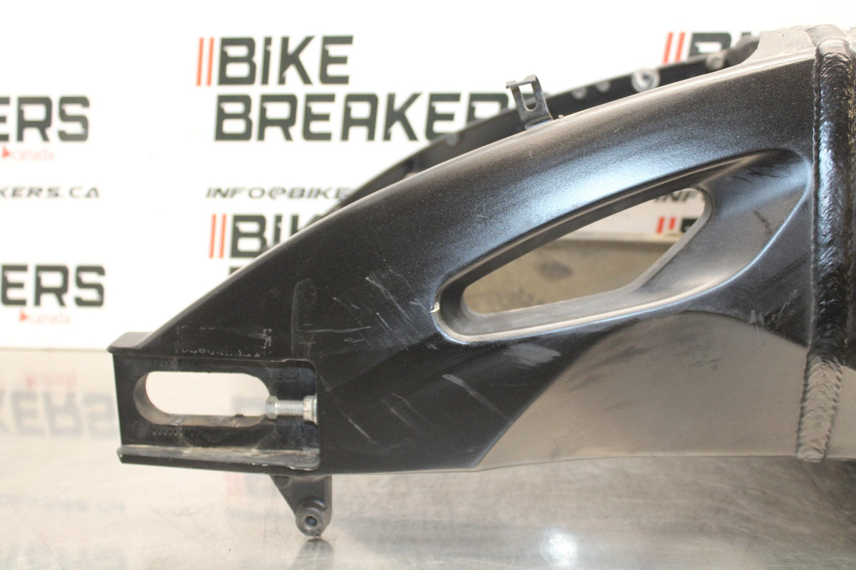 06-07 SUZUKI GSXR 600 REAR SWINGARM BACK SUSPENSION SWING ARM BB822