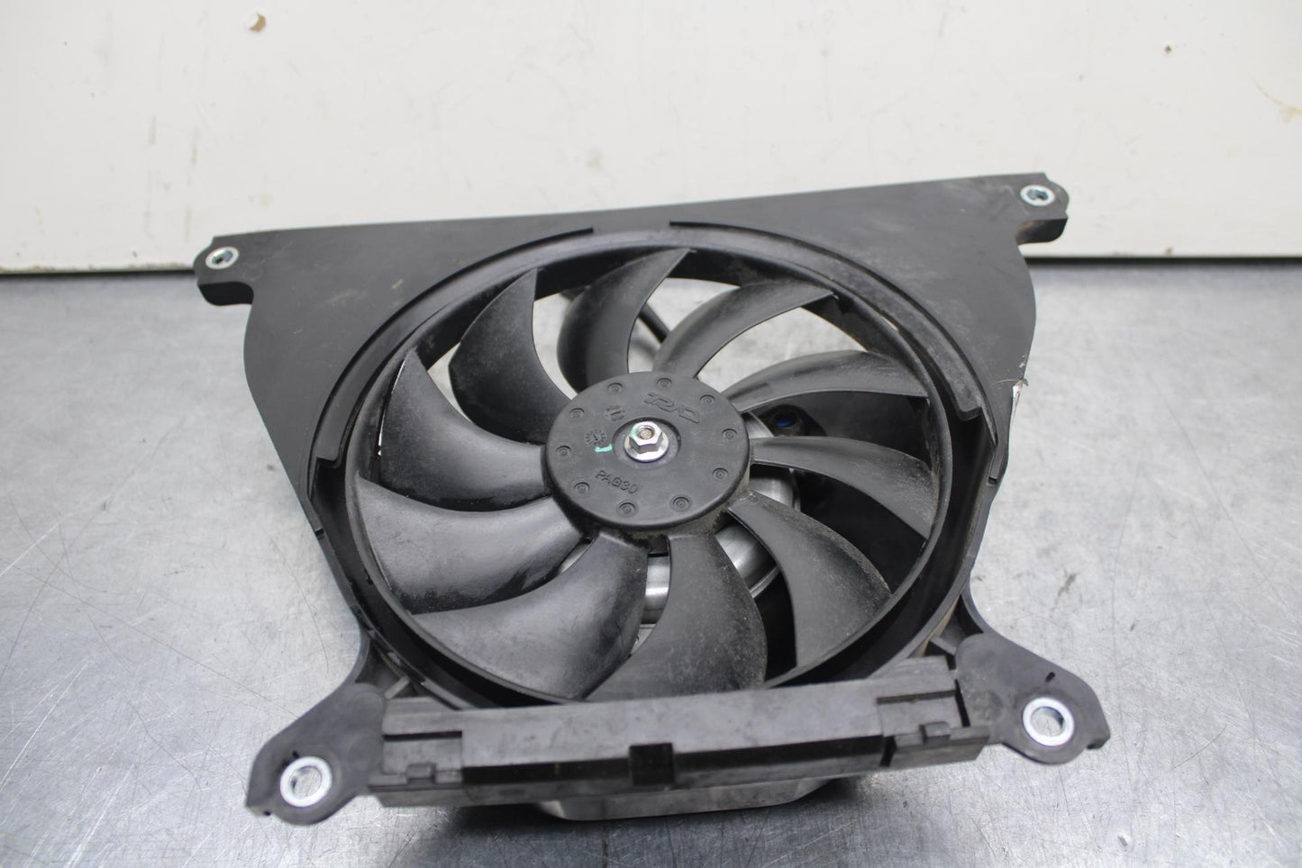 17-20 KAWASAKI NINJA 650 EX650 ABS ENGINE RADIATOR COOLING FAN BB88