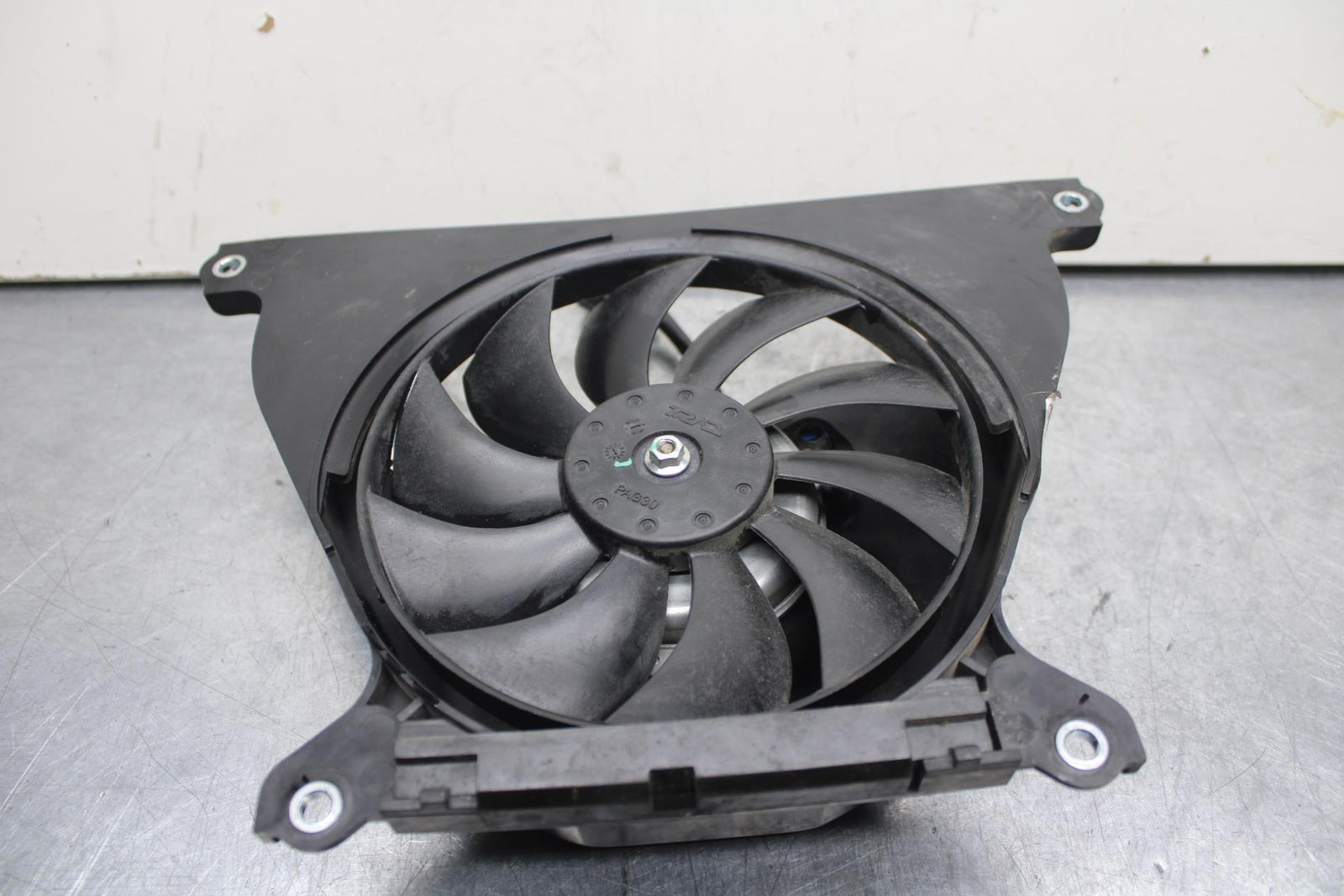 17-20 KAWASAKI NINJA 650 EX650 ABS ENGINE RADIATOR COOLING FAN BB88