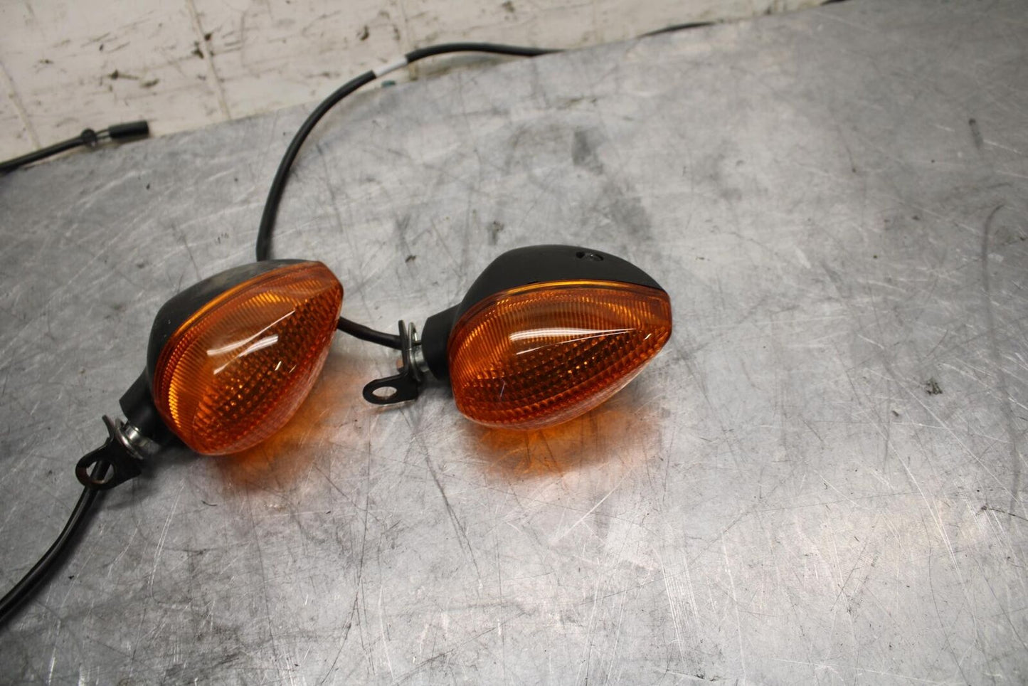18-21 YAMAHA XSR700 REAR LEFT RIGHT TURN SIGNALS LIGHT INDICATORS
