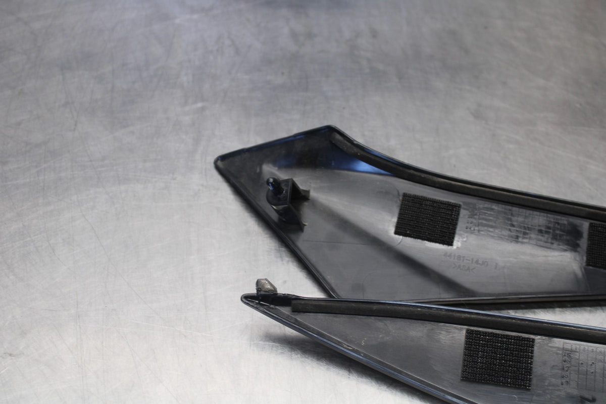 18 SUZUKI GSXR750 RIGHT LEFT GAS FUEL TANK PANELS COVERS TRIM SET COWLS  BB891
