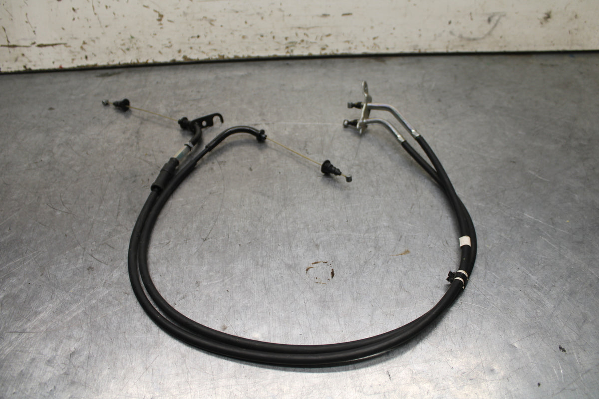 15-17 YAMAHA YZF R3 THROTTLE CABLES LINES BB111
