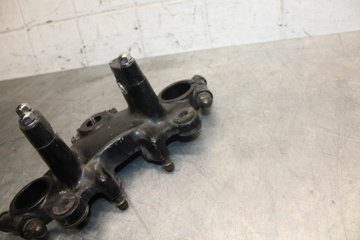 1981 Suzuki GS850G FORKS UPPER TRIPLE TREE CLAMP BB37
