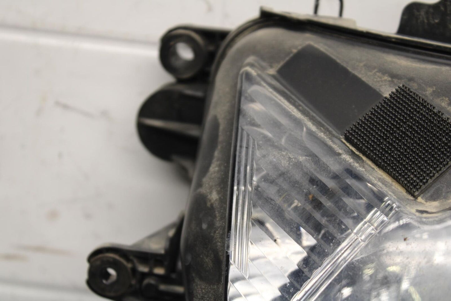 2015 Suzuki GSXR750 FRONT HEADLIGHT HEAD LIGHT LAMP BB595