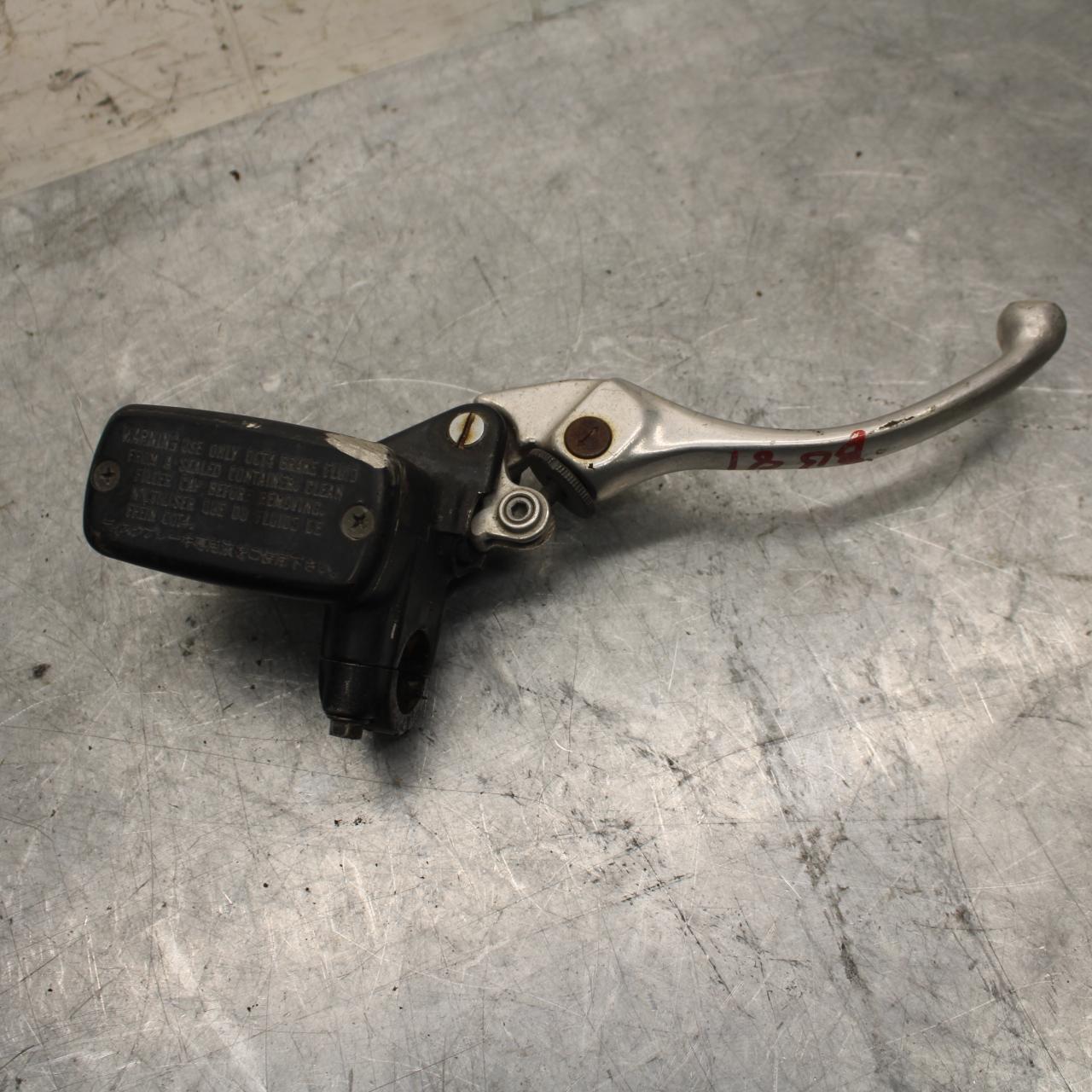 1992 Honda CBR600F2 FRONT BRAKE MASTER CYLINDER w/ LEVER BB40