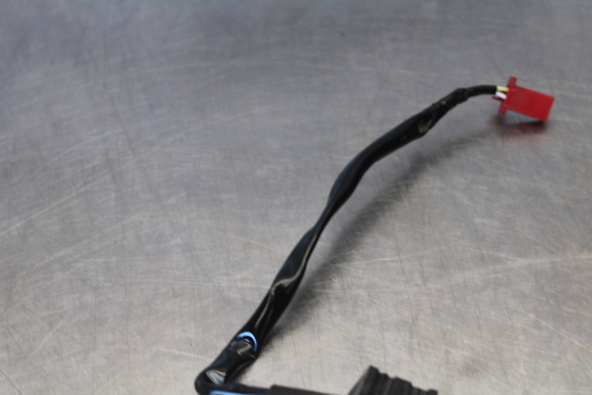 06-07 HONDA INTERCEPTOR 800 VFR800 ENGINE MOTOR COIL PICKUP PULSE SENSOR BB917