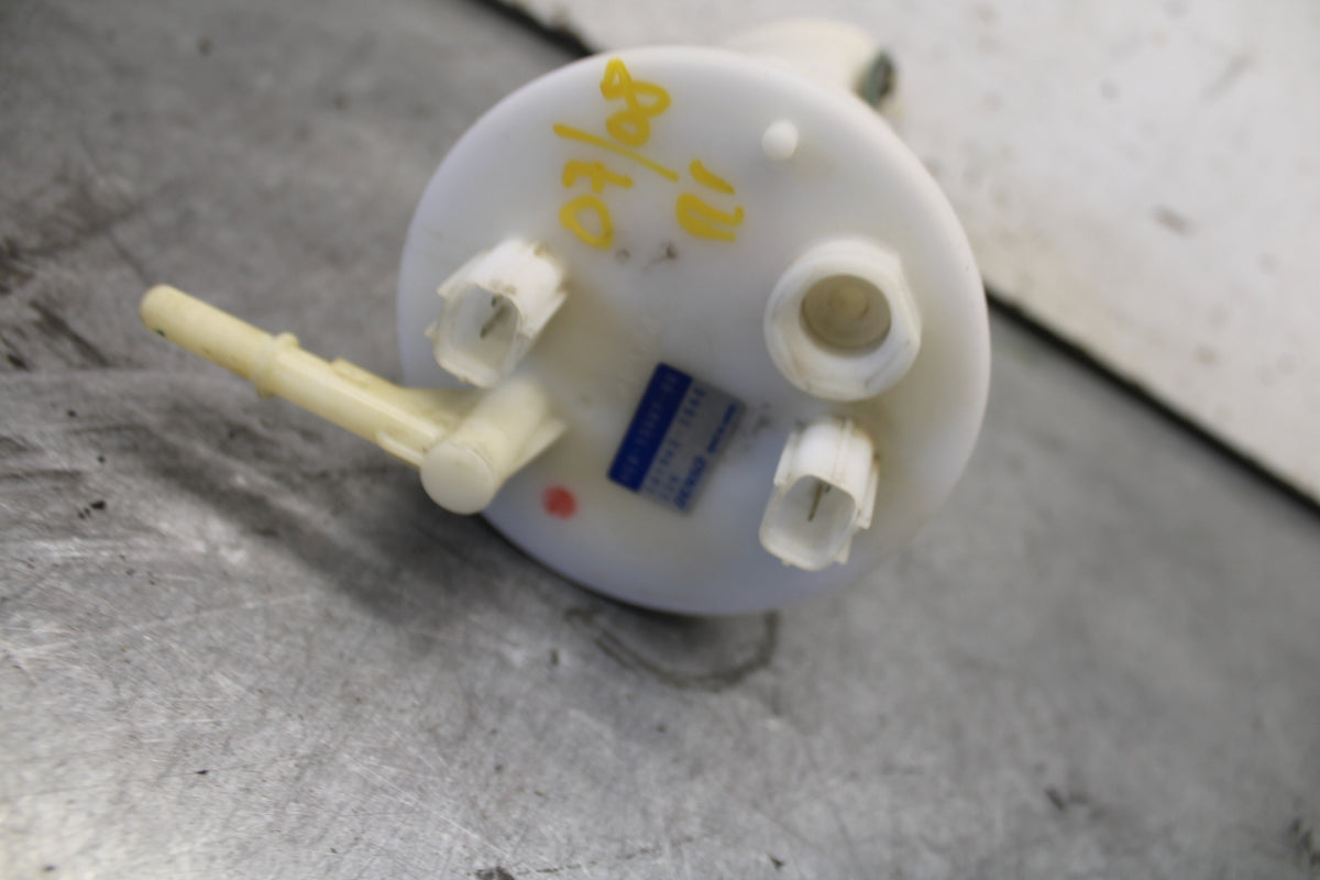 07-08 YAMAHA YZF R1 FUEL PUMP GAS PETROL SENDER UNIT 4C8-13907-01-00  BB676