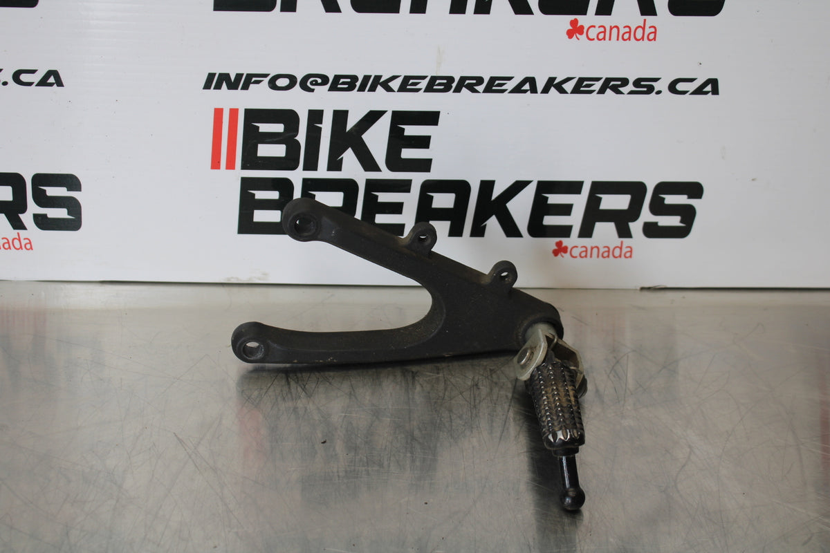 07-08 YAMAHA YZF R1 LEFT REARSET REAR SET DRIVER FOOT PEG REST STOP BB160